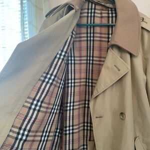 Vtg Tan Trench Coat with Plaid Lining Zip Out Wool Lining, 2 Collars Size 42R